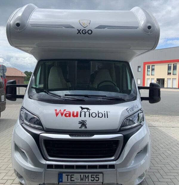 Teilintegrierter XGO - Waumobil Franka von vorne