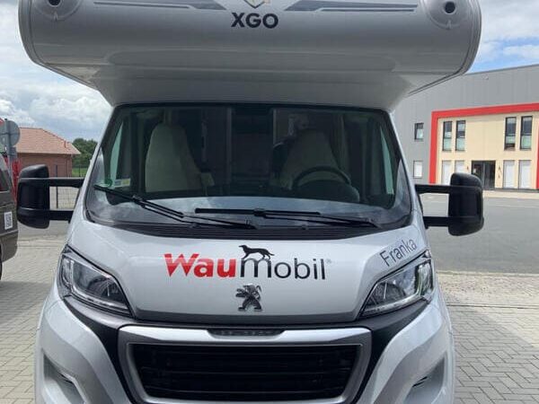 Teilintegrierter XGO - Waumobil Franka von vorne