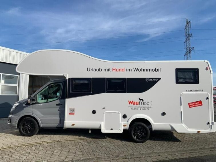 Alkoven Nobel Art - Waumobil Maximus von der Seite